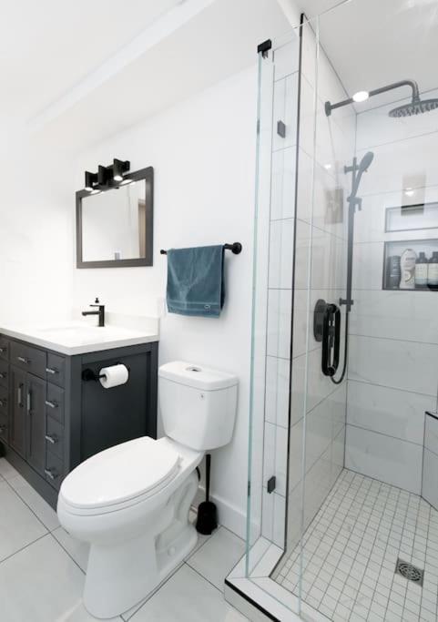 Apartament Lovely 1 Bedroom Near Town